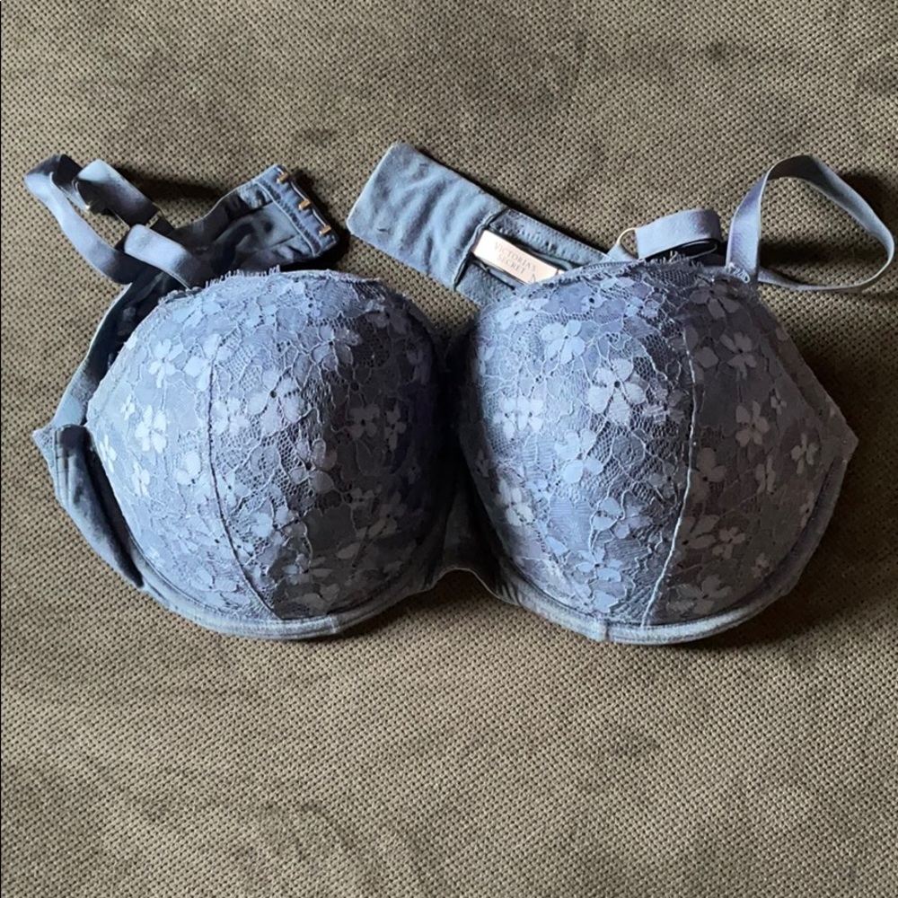 Victoria’s Secret 40 DD Bra